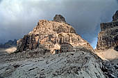 Dolomiti del Brenta - Rif Pedrotti e la cima di Brenta bassa.